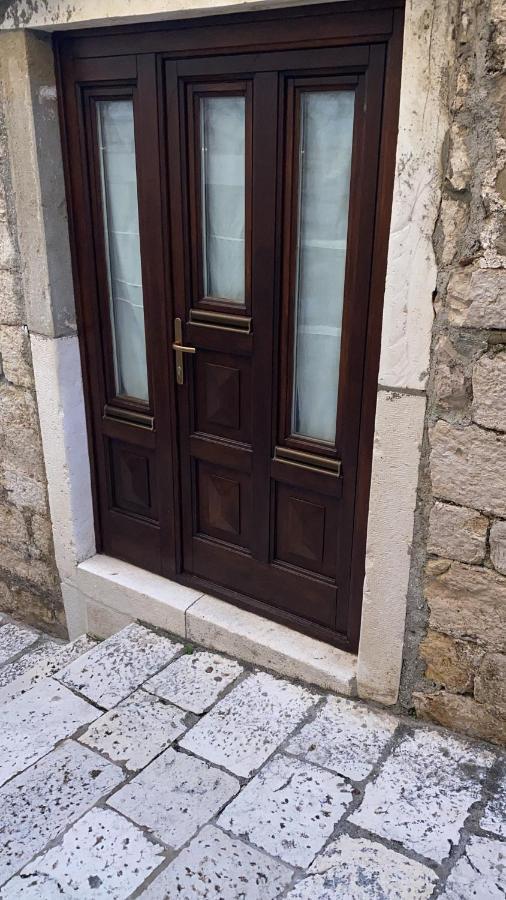 Apartament Arbe Downtown Rab Town Zewnętrze zdjęcie